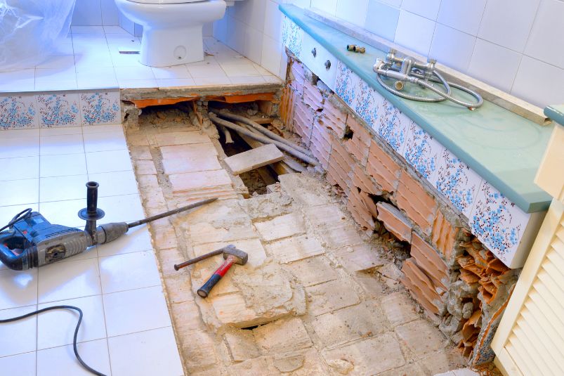 Pasos para cambiar la bañera por ducha