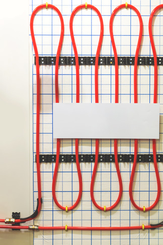 Instalación de aerotermia con suelo radiante